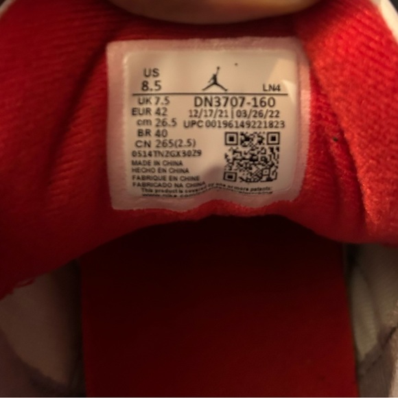 Air Jordan Retro 3 Fire Red - Picture 3 of 5